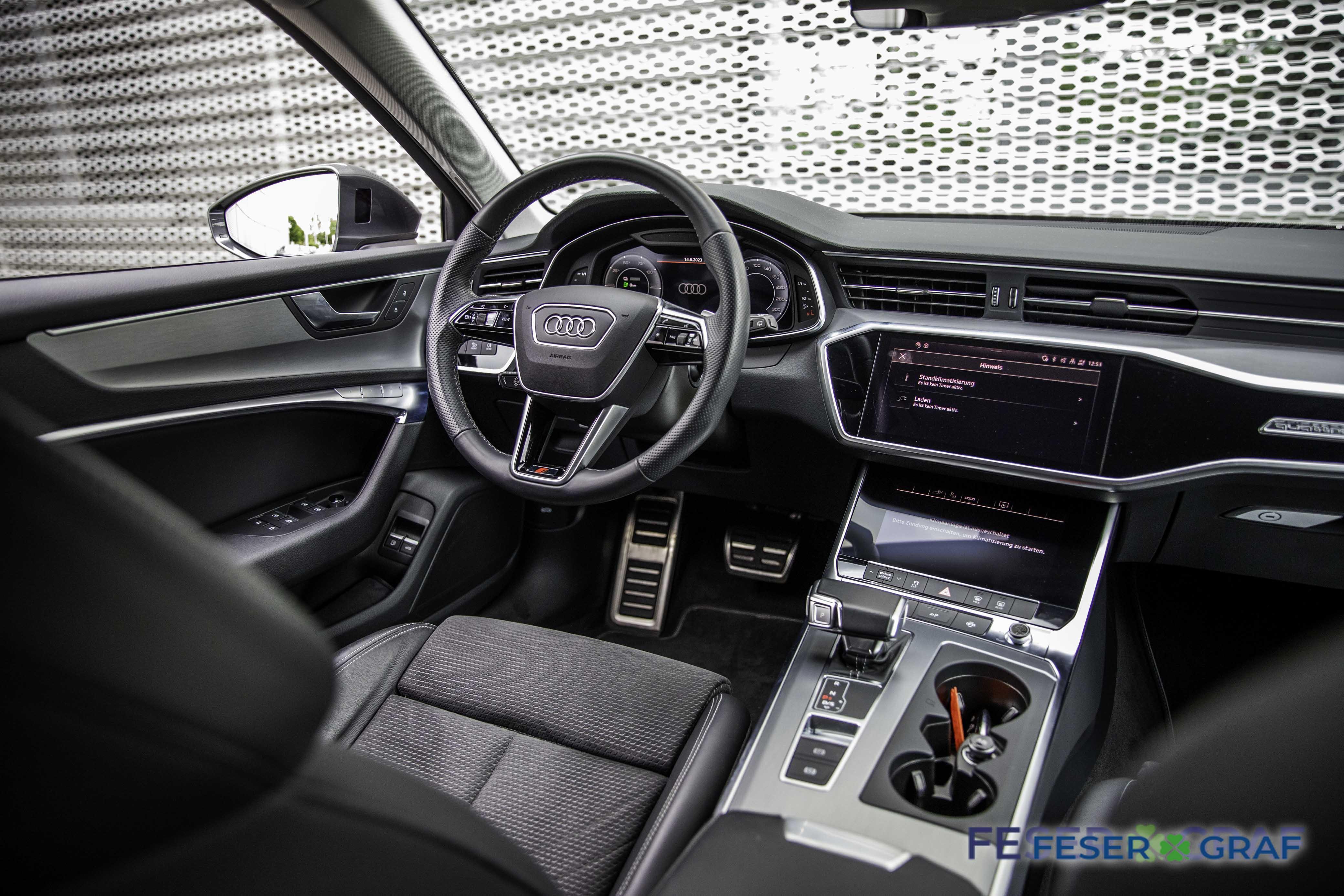 Audi A6 Avant TFSI e Sport 55 qu S line AHK-HD Matrix-ACC 