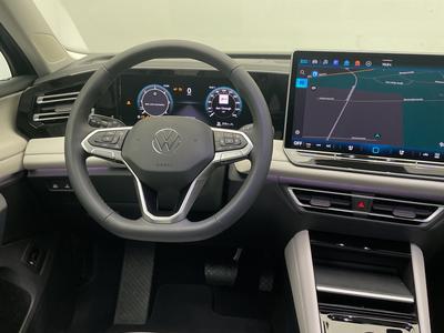 VW Tiguan Elegance 2,0 l TDI SCR LED Navi Tempomat 