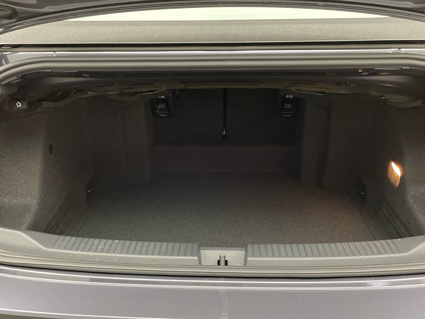 VW T-Roc Cabriolet R-Line 1.5 TSI Komfort-Sitze LED 