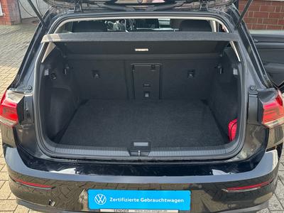 VW Golf VIII 2.0 TDI United DSG Navi LED AHK Klima 