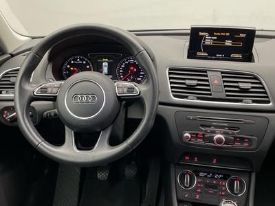 Audi Q3 Sport 1.4 TFSI MMI Xenon SHZ PDC 