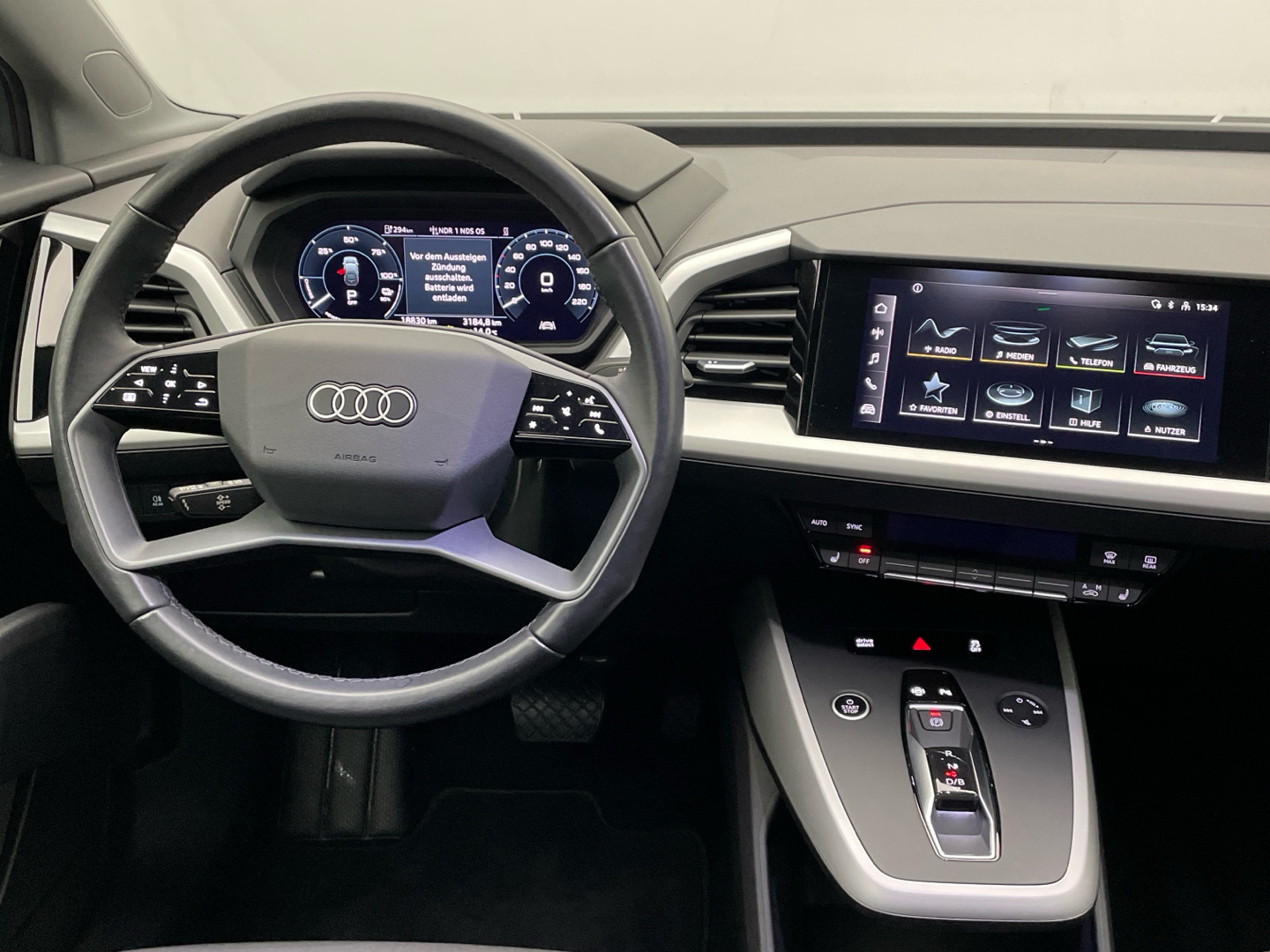 Audi Q4 Sportback e-tron LED PDC SHZ 