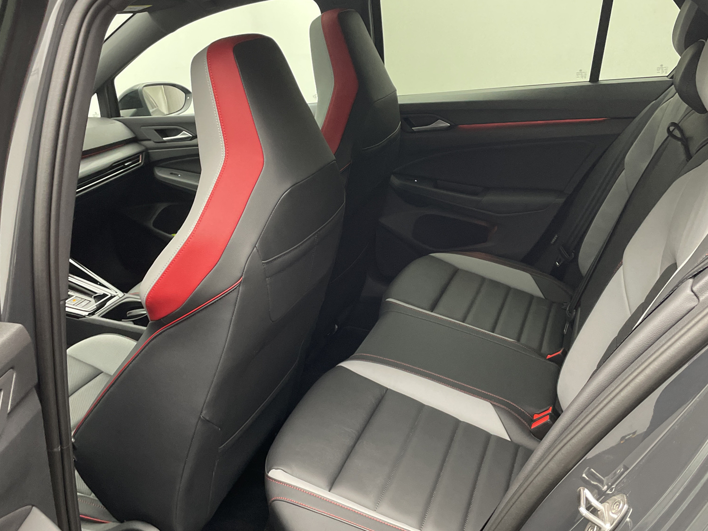 VW Golf GTI 2,0 l TSI Business Premium-Paket LED 