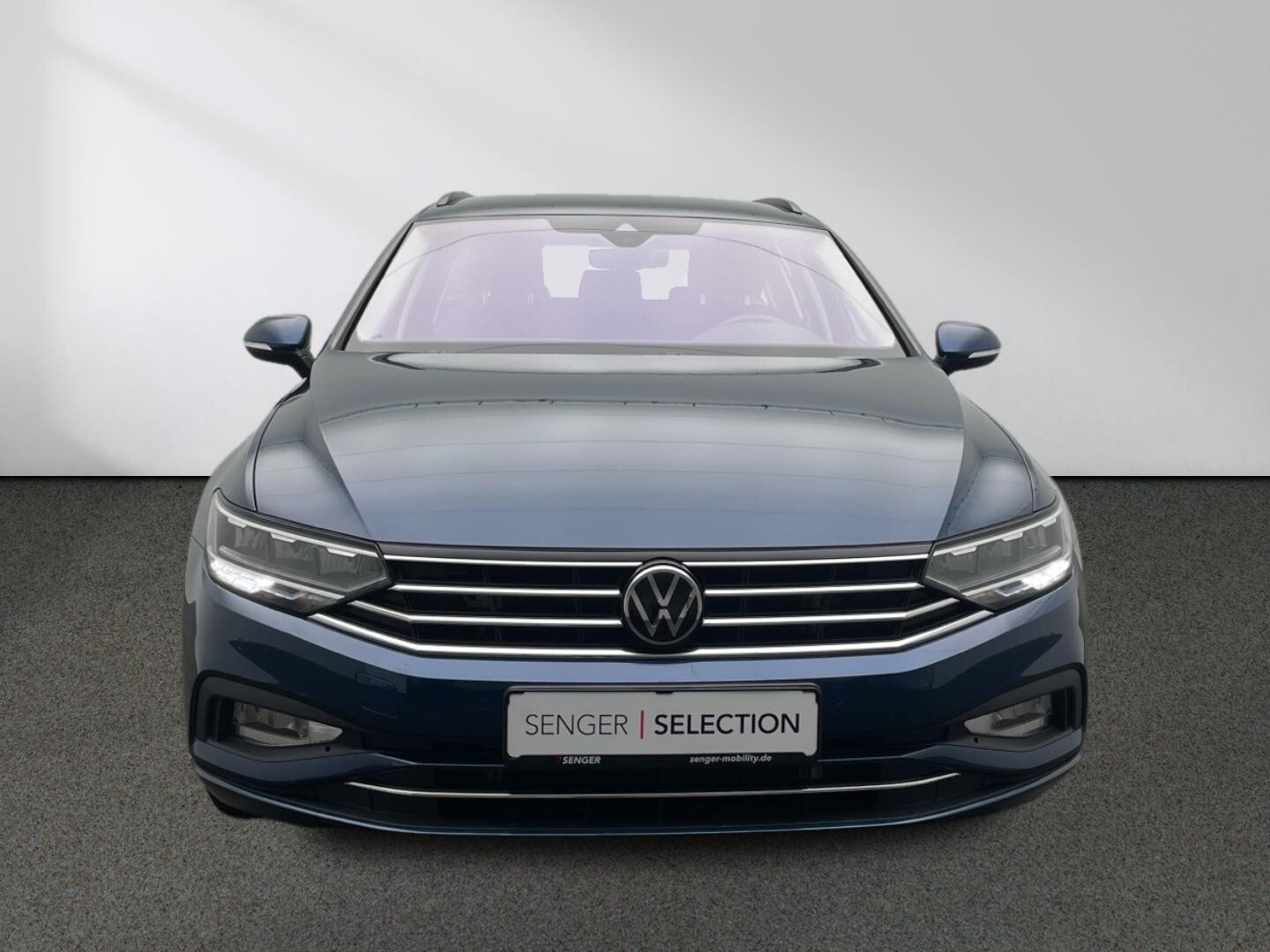 VW Passat Variant Business 2.0 TDI CarPlay LED AHK 