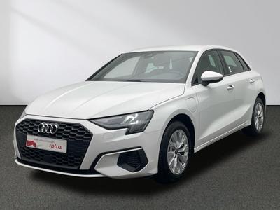 Audi A3 Sportback 40 TFSI e S tronic MMI LED Sitzh. 