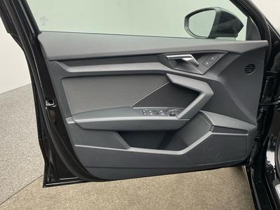 Audi A3 Sportback Advanced 30 TFSI MMI LED AHK Sitzh. 