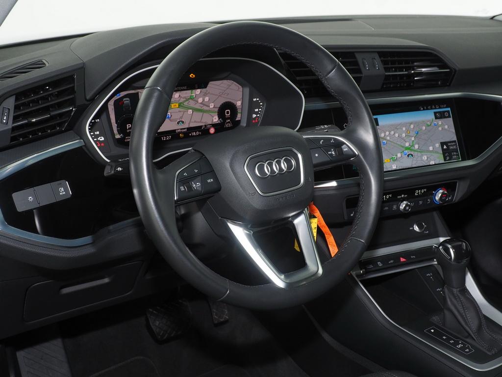 Audi Q3 Sportback 45 TFSIe S tr. - NAVI,PDC,LED 