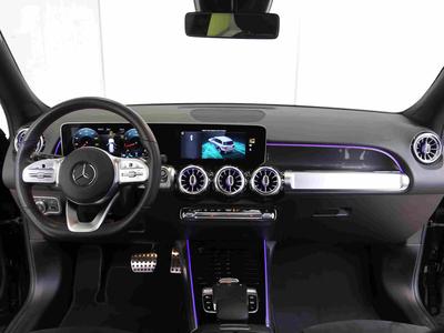 Mercedes-Benz GLB 250 4M AMG* PANO* Kamera* Distronic* Multibeam++ 