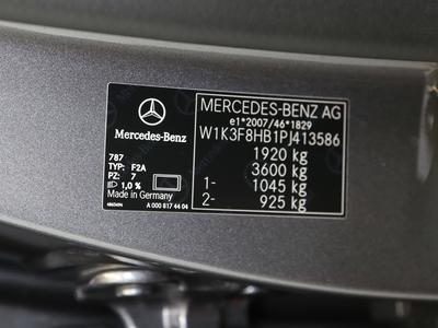 Mercedes-Benz A 200 Progressive-Line-Advanced* Verkehrsassist++ 