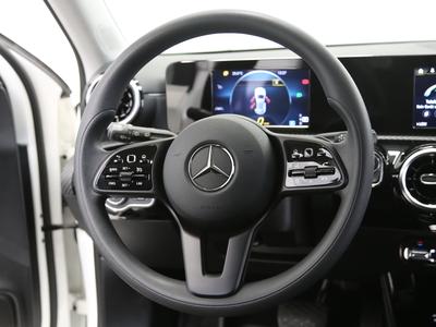 Mercedes-Benz A 180 d Style Kamera* LED* Parkassistent* MBUX+++++ 