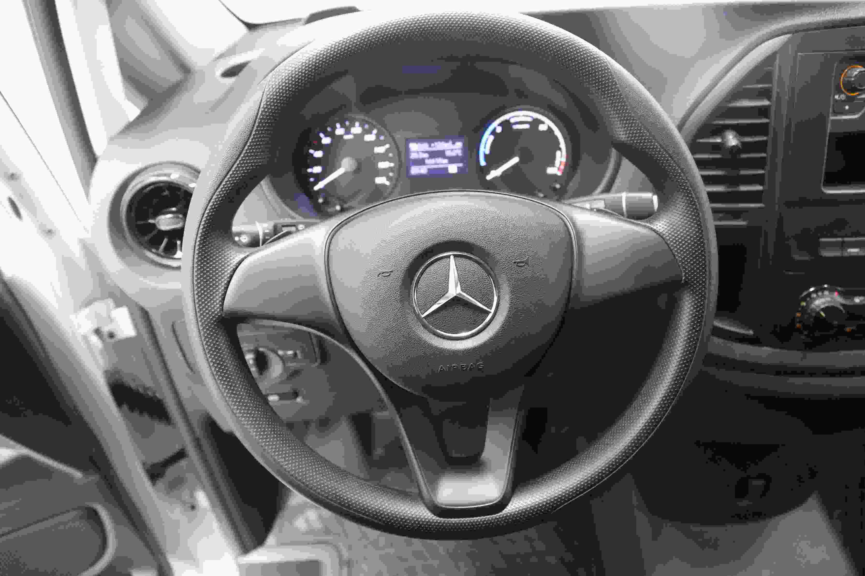 Mercedes-Benz Vito 111e Parktronic* DAB* Klima* SHZ* Heck-Fenster+ 