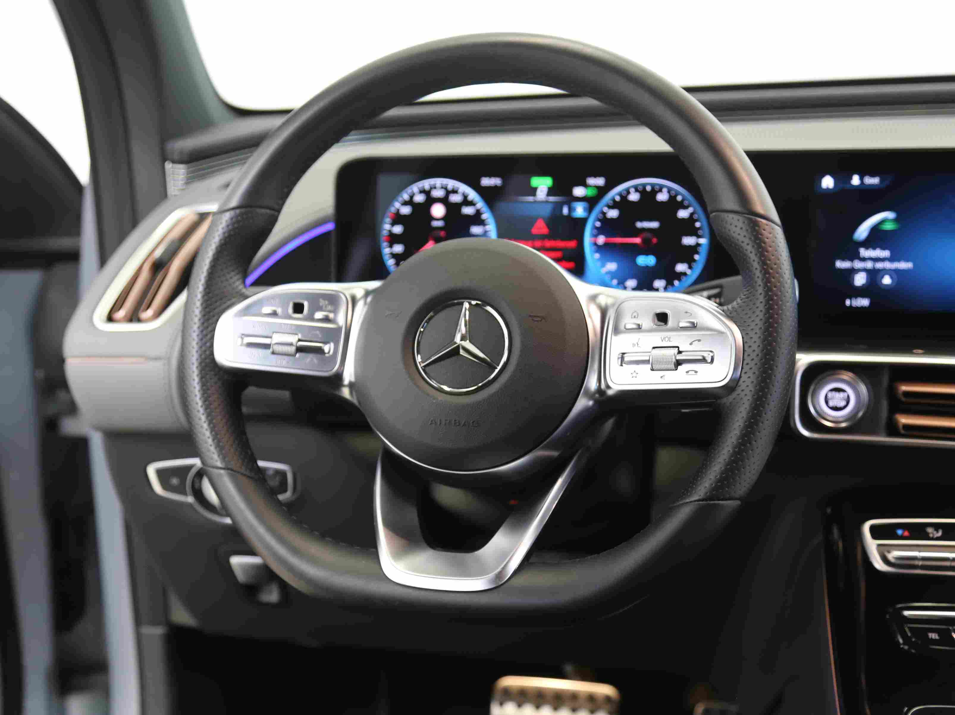 Mercedes-Benz EQC 400 4M AMG* MEMORY* Burmester* 360°-Kamera+++++ 