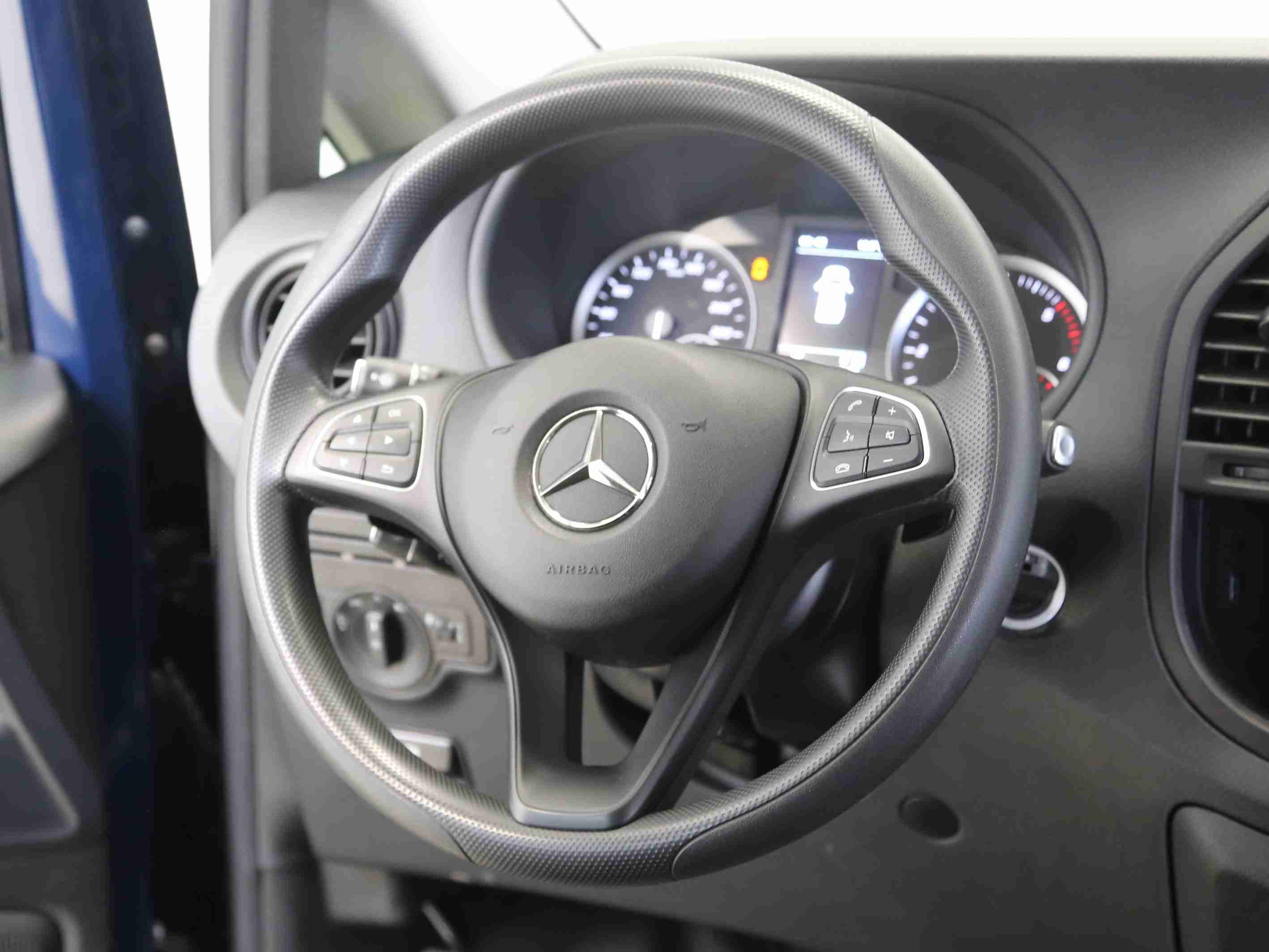 Mercedes-Benz Vito 114 cdi-XL* Navi* Tempomat* Audio-15* 8-Sitzer+ 