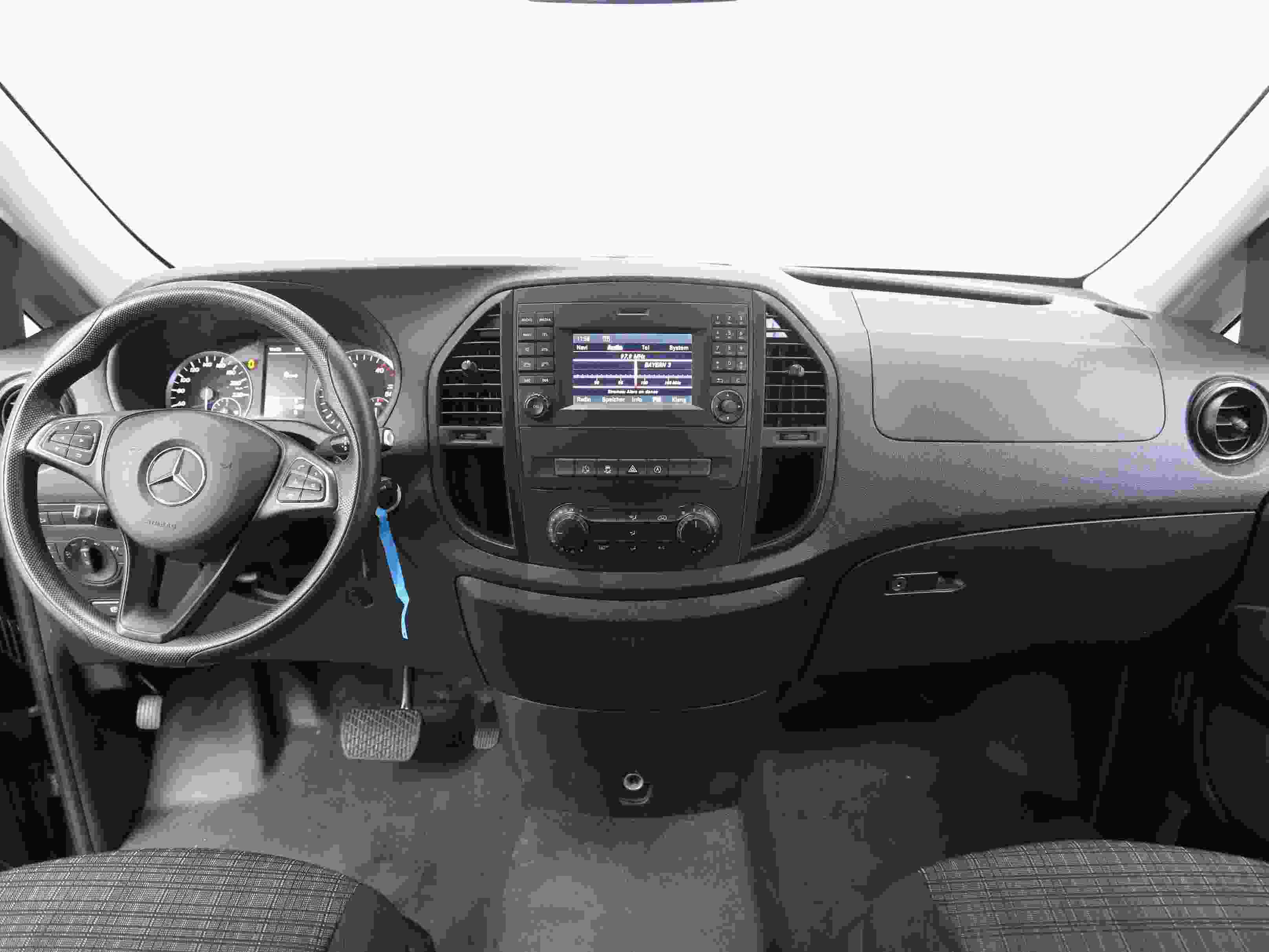 Mercedes-Benz Vito 114 cdi 4x4 Tourer-Pro* 8-Sitze* Navi* Klima++ 