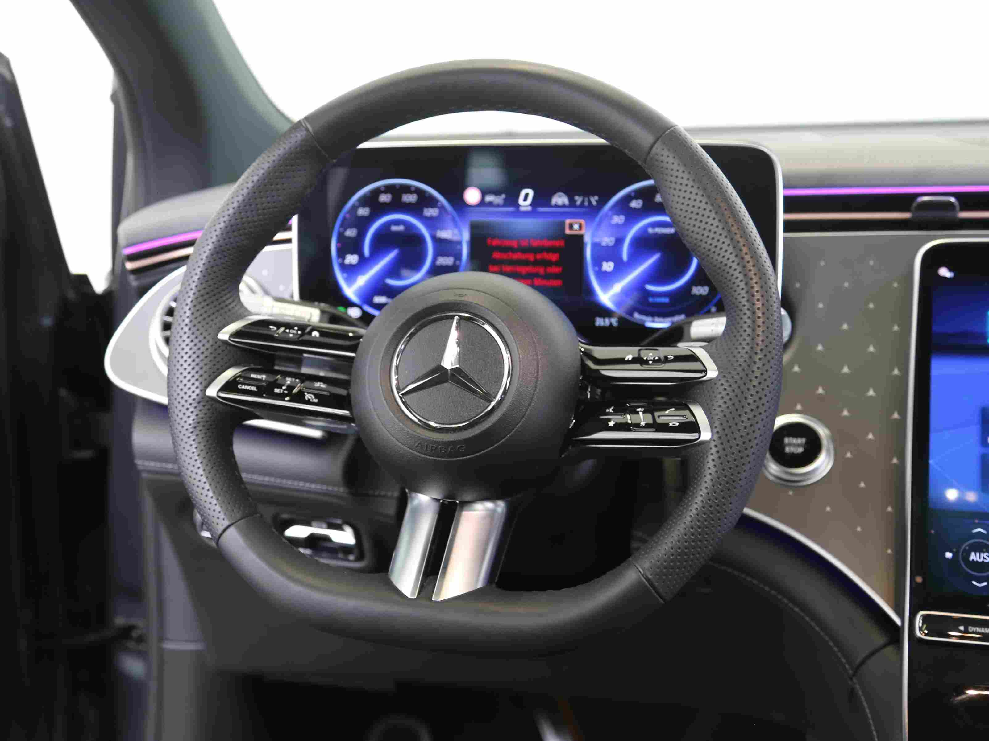 Mercedes-Benz EQS 450 SUV 4M AMG-Premium-Plus* AHK* Multikonturs 