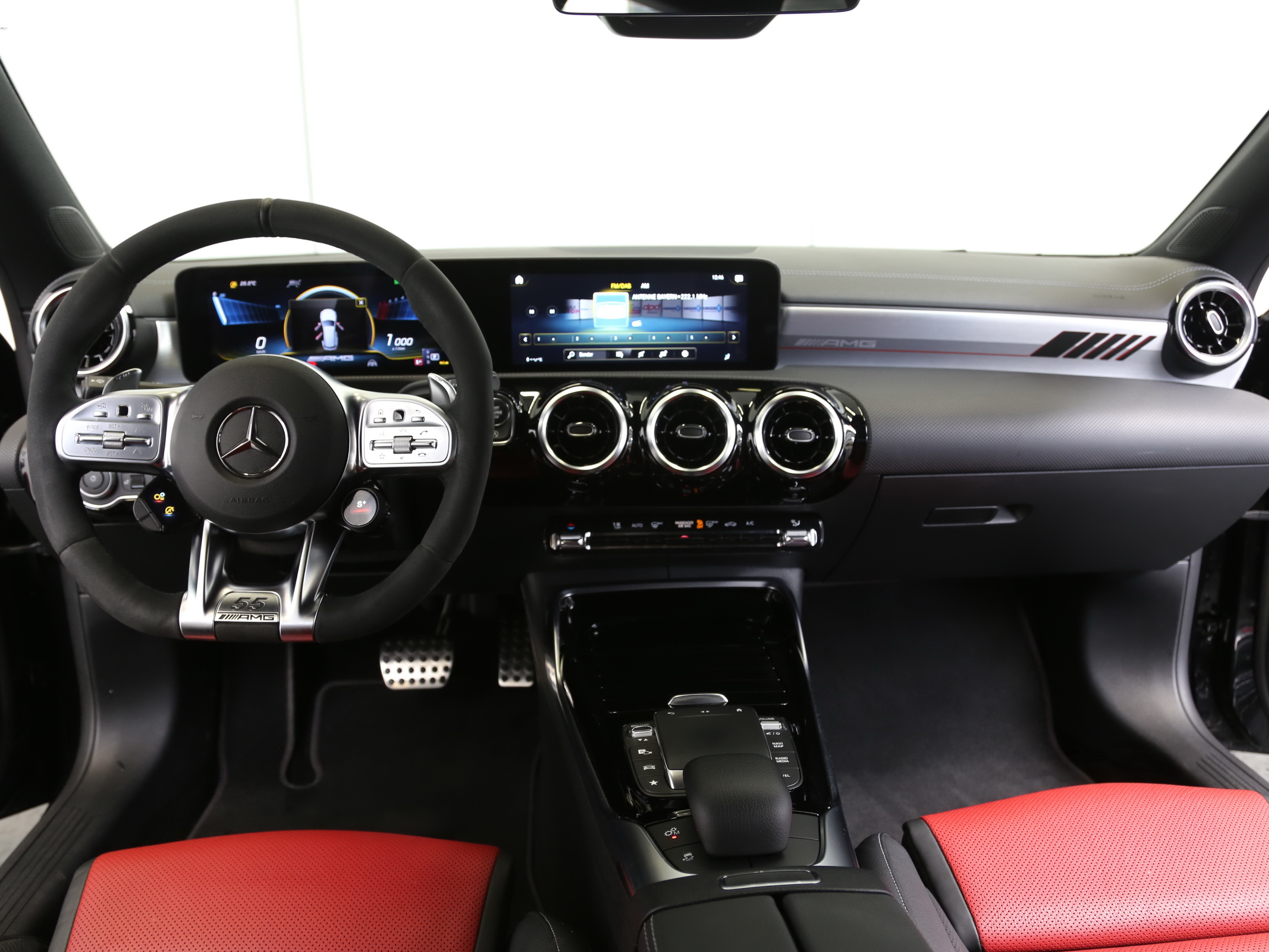 Mercedes-Benz CLA 35 AMG Shooting Brake 4M Distronic*Multibeam 