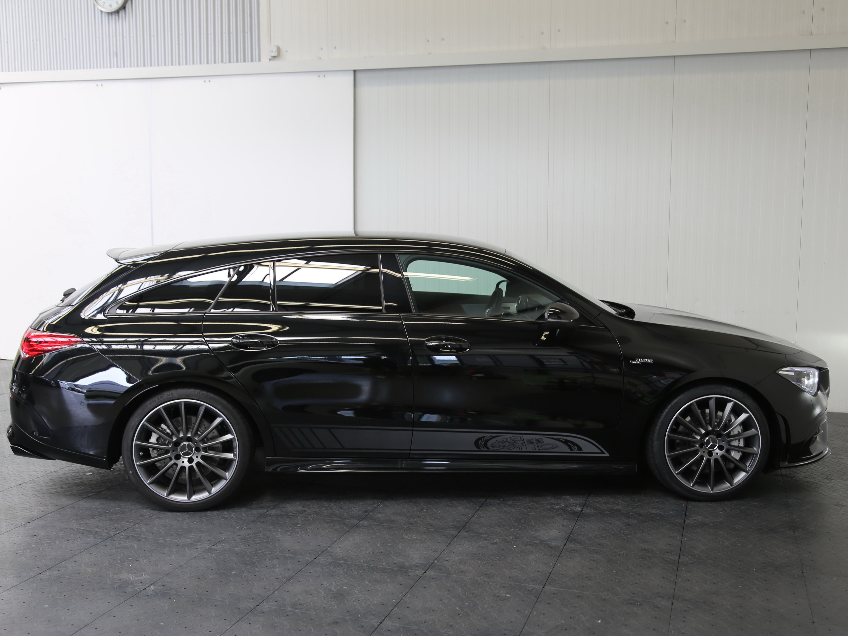 Mercedes-Benz CLA 35 AMG Shooting Brake 4M Distronic*Multibeam 