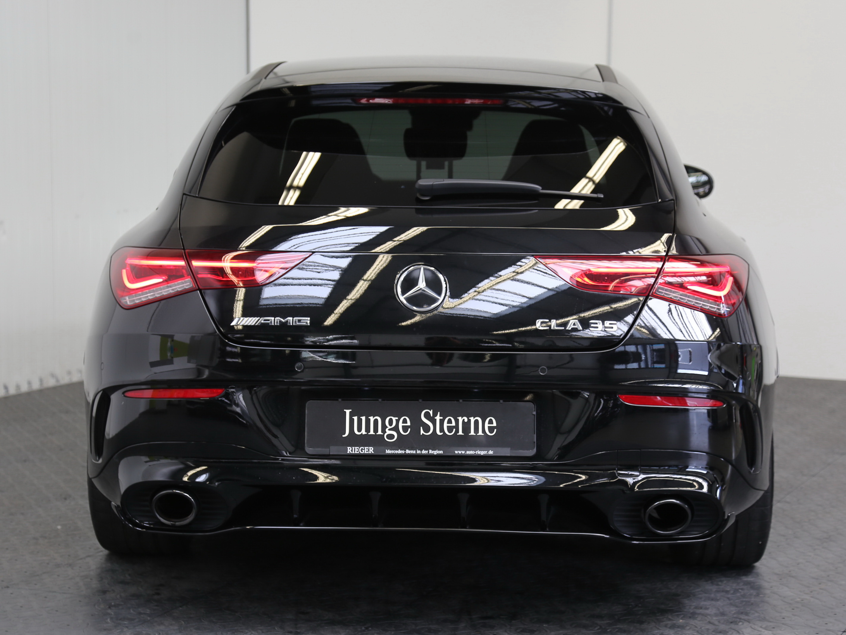 Mercedes-Benz CLA 35 AMG Shooting Brake 4M Distronic*Multibeam 