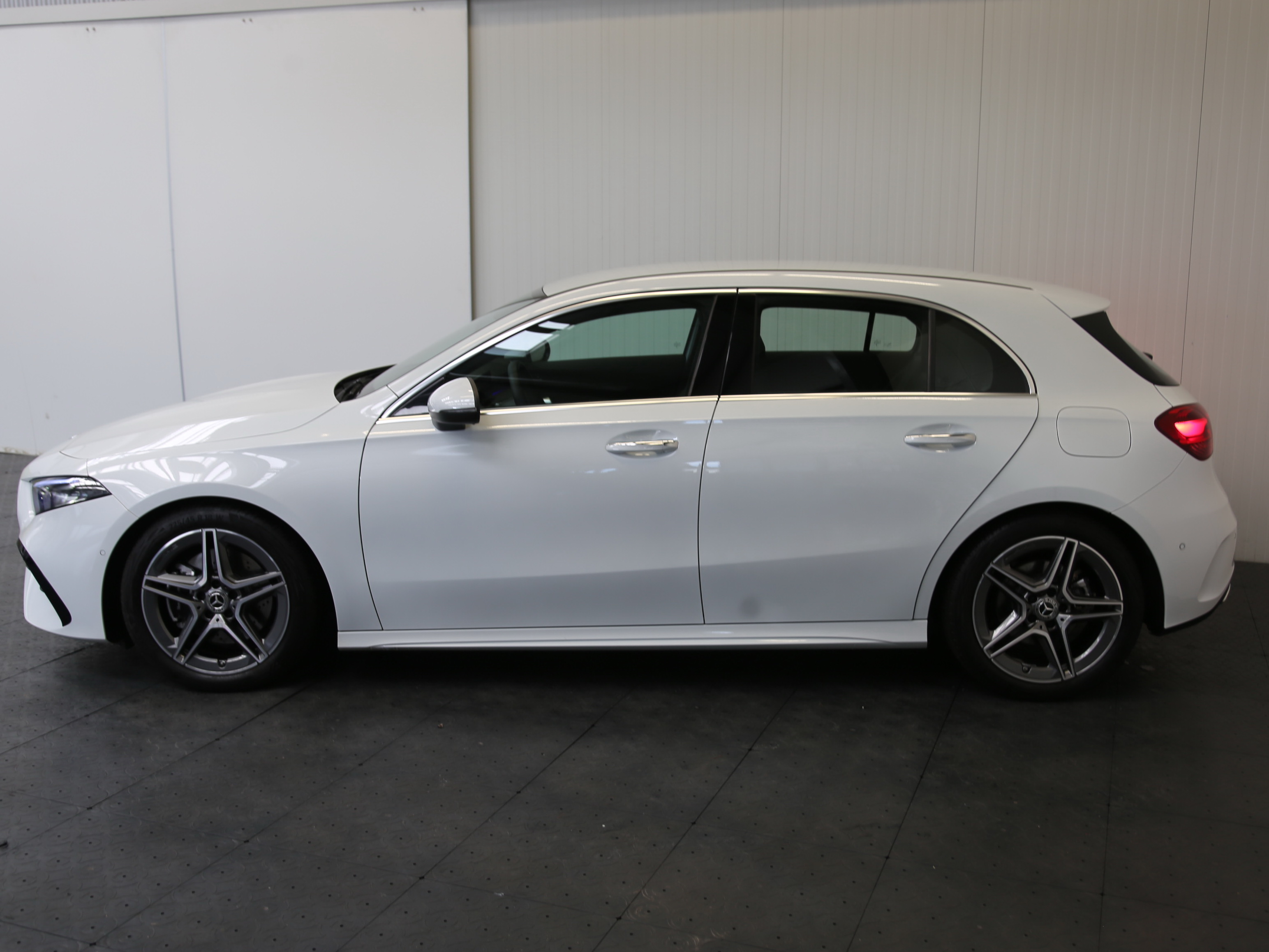 Mercedes-Benz A 220 4M AMG-Premium* Soundsystem* AHK* Totwinkel++ 