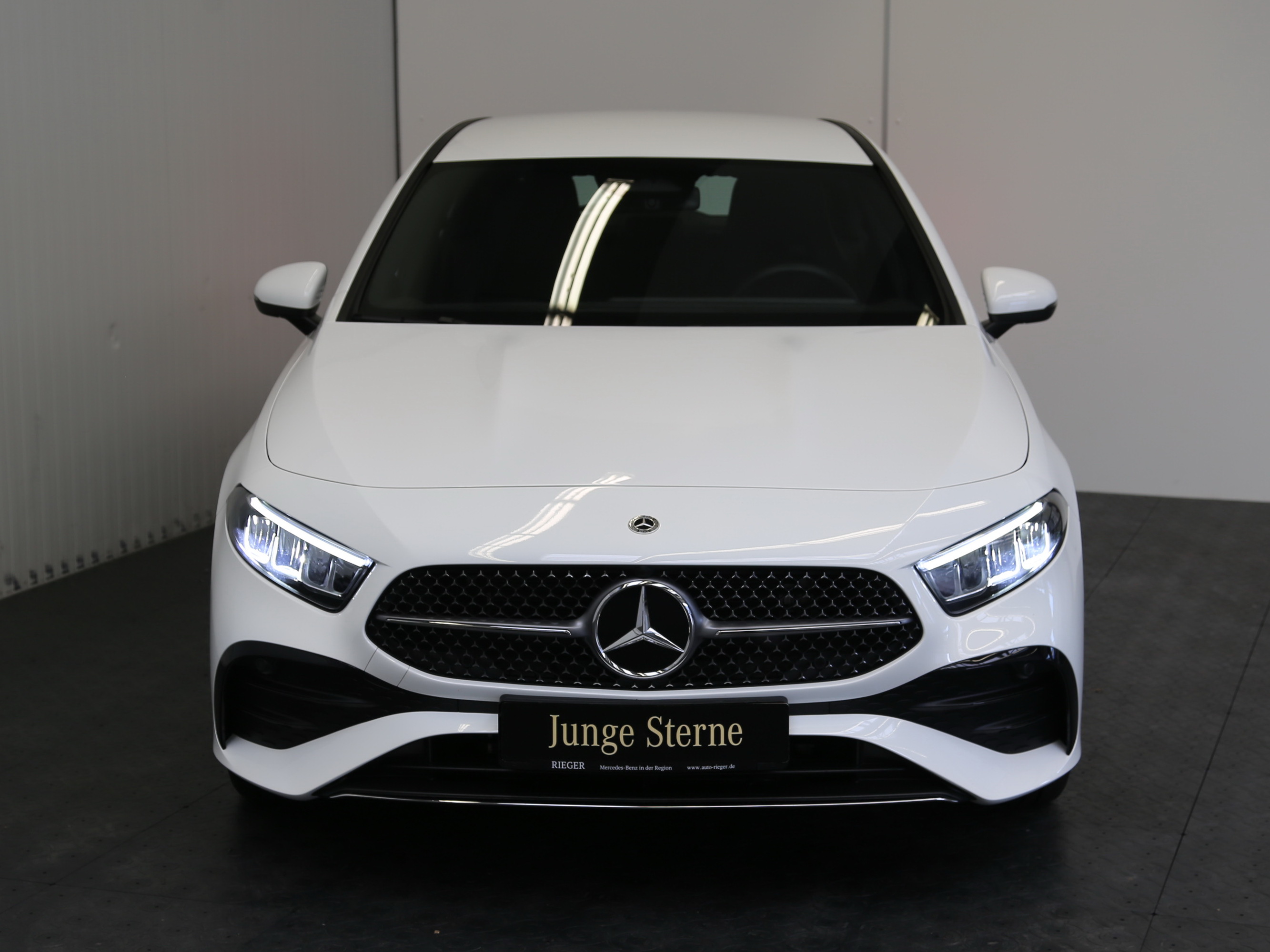 Mercedes-Benz A 250 e AMG-Advanced-Plus* AC-Laden* Winter-Paket+ 