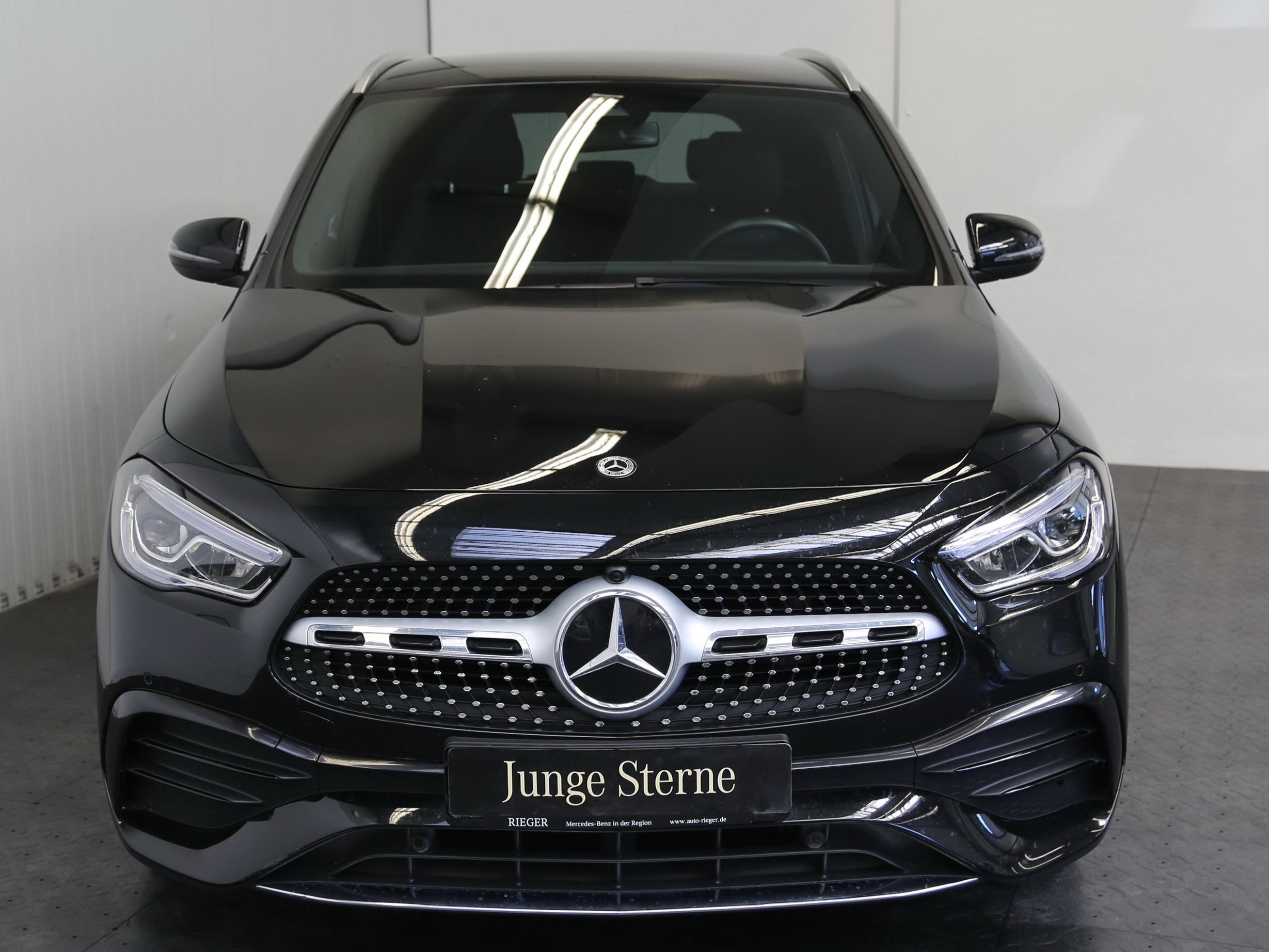 Mercedes-Benz GLA 200 AMG* Kamera* Soundsystem* Distronic* LED++++ 