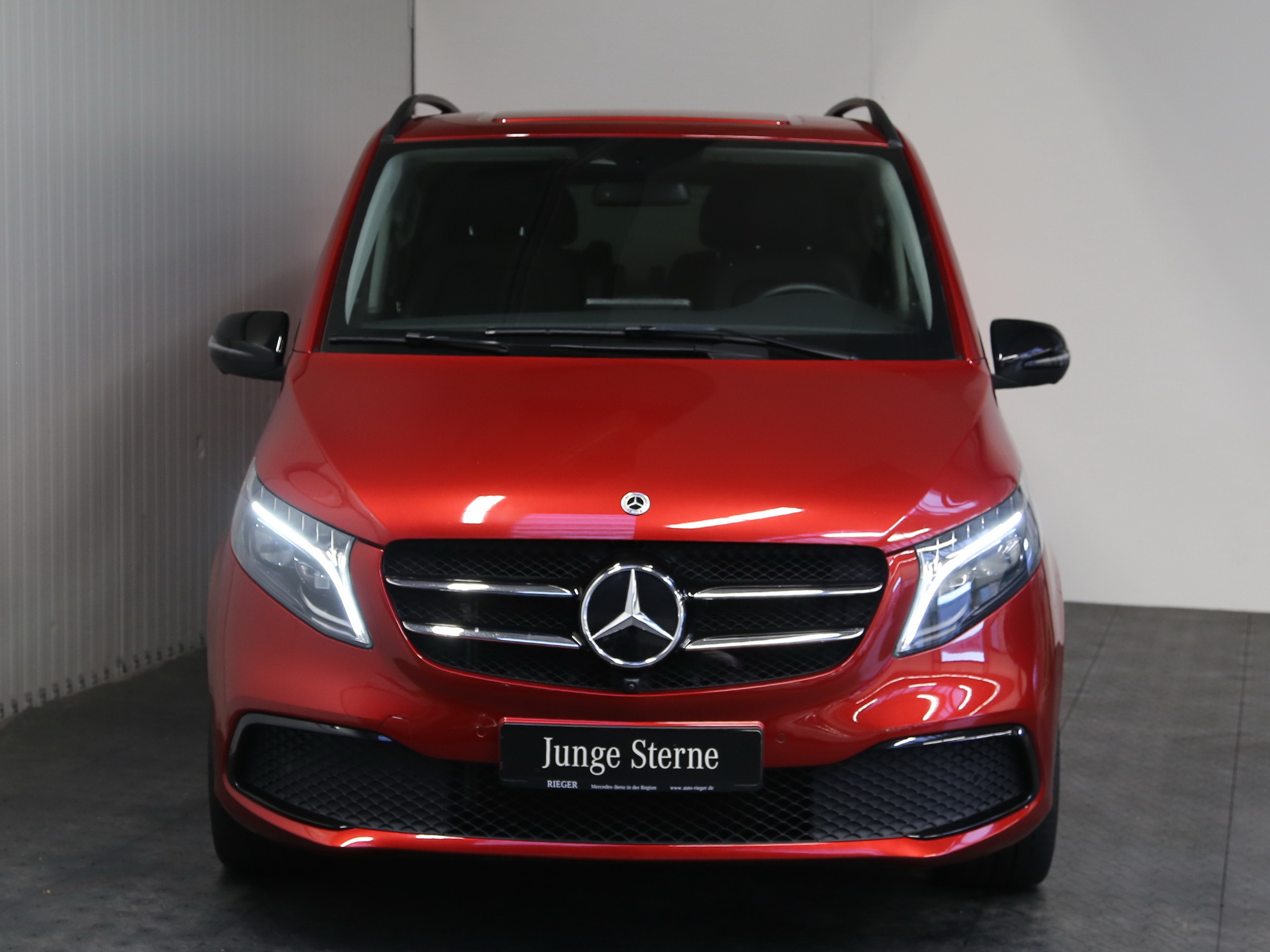 Mercedes-Benz V 300 d Avantgarde* NIGHT* AHK* Airmatic* Burmester+ 