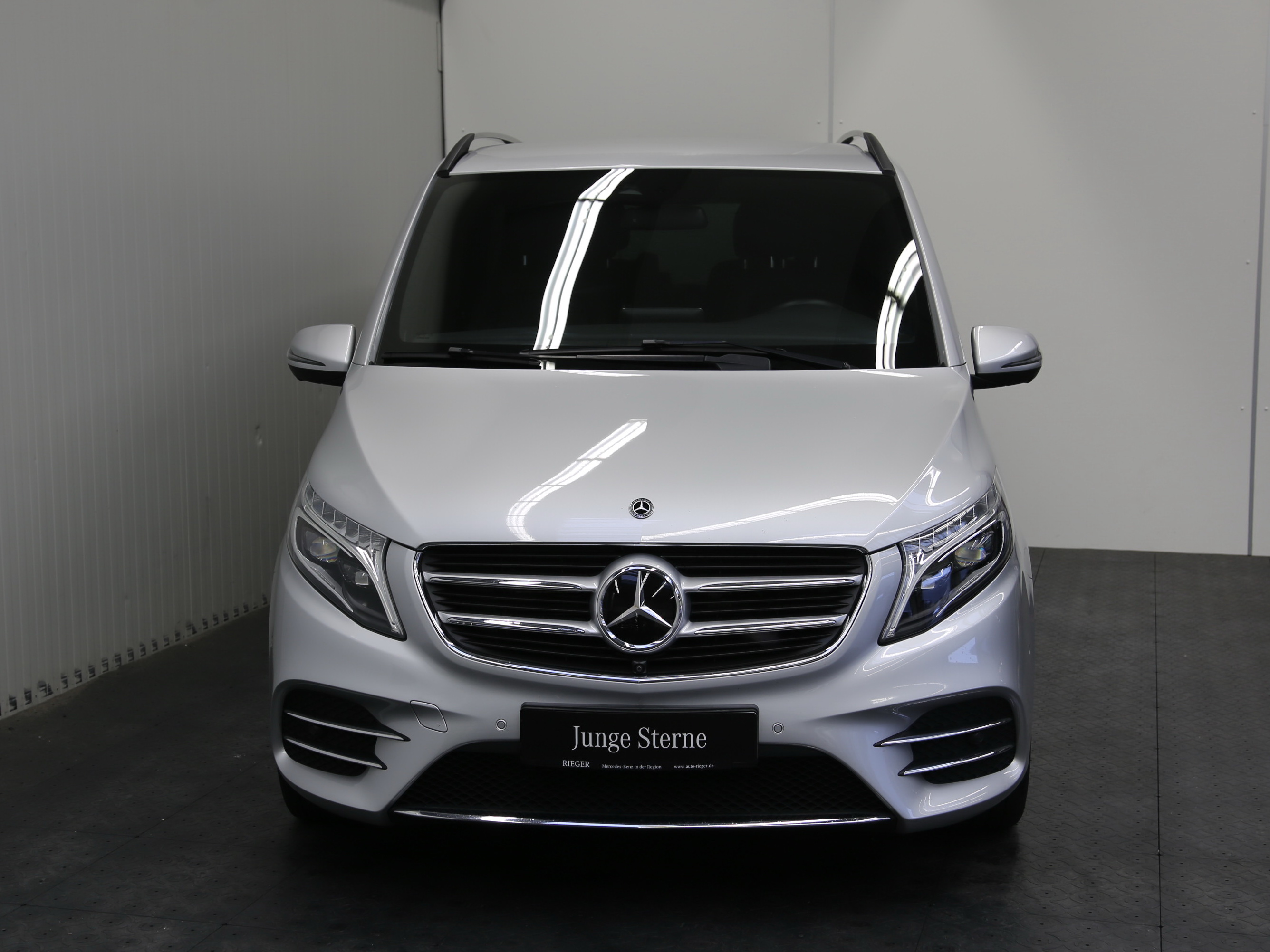 Mercedes-Benz V 250 d Avantgarde* AMG* AHK* 360°* Distronic* LED+++ 