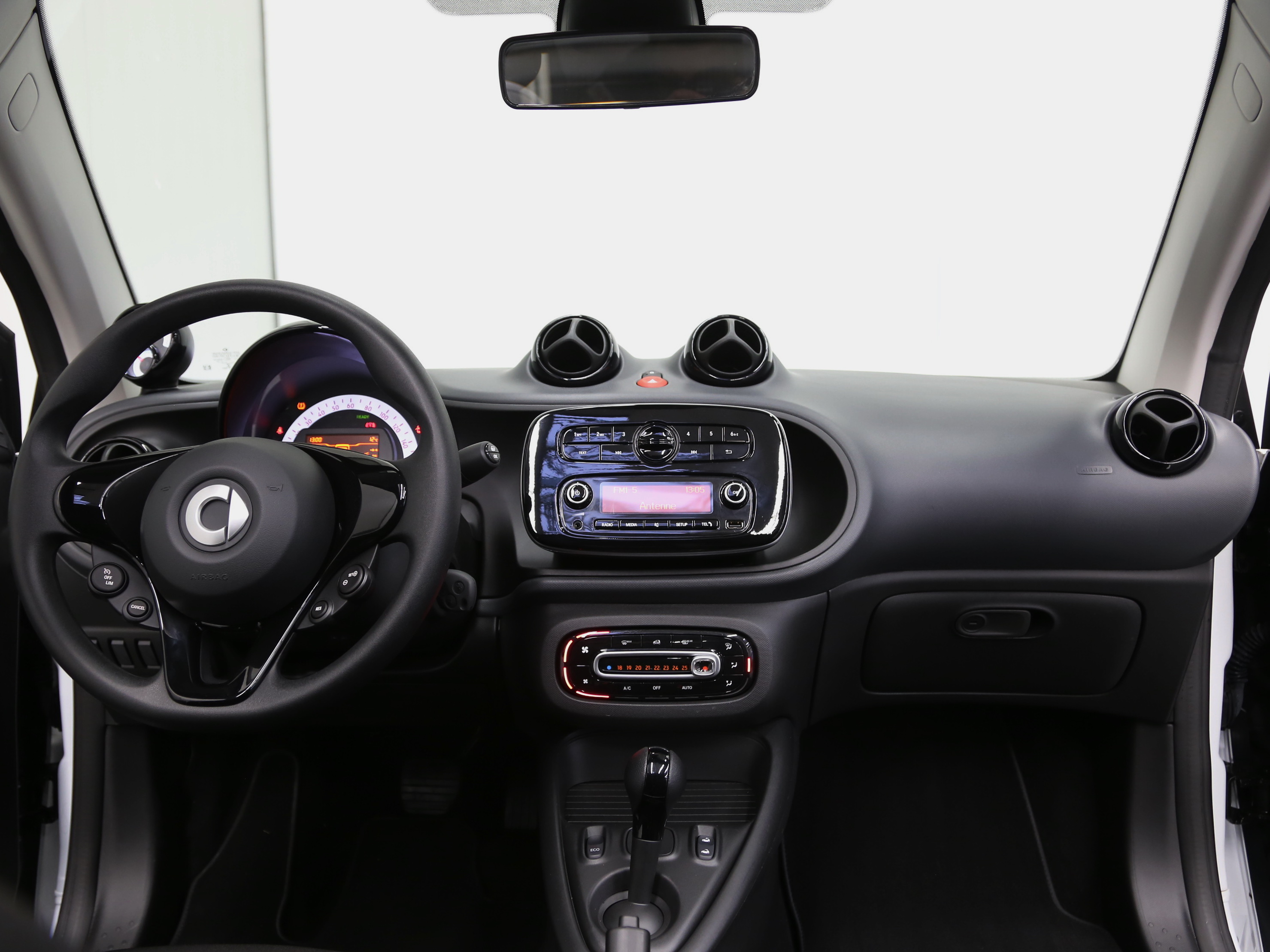 Smart ForTwo EQ/ED SHZ* Dig.-Radio* LMR* Klima* Plus-Paket 