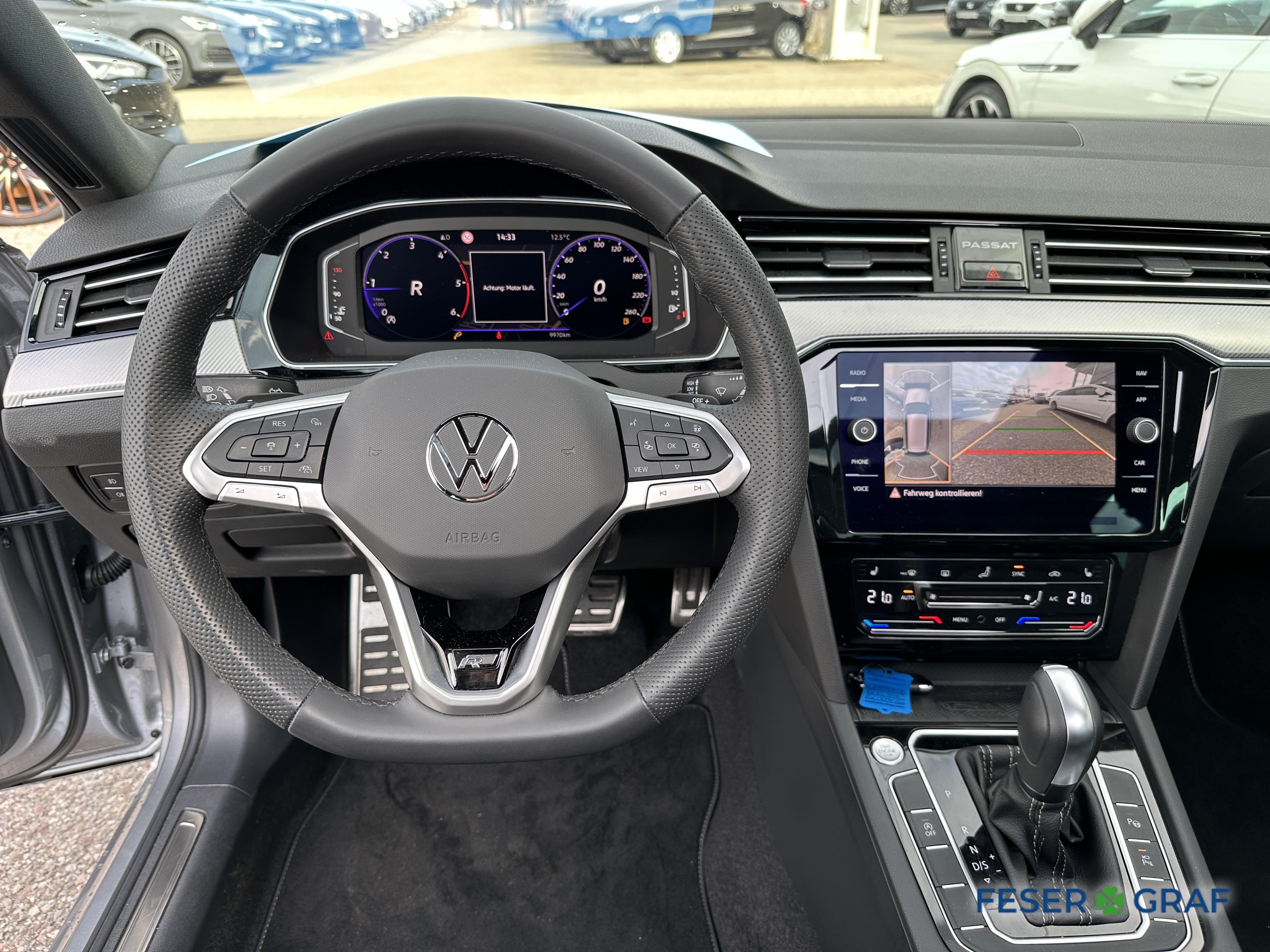 VW Passat Variant 2.0 TDI DSG R-LINE IQ.LIGHT AHK PANO HUD NAVI APP 