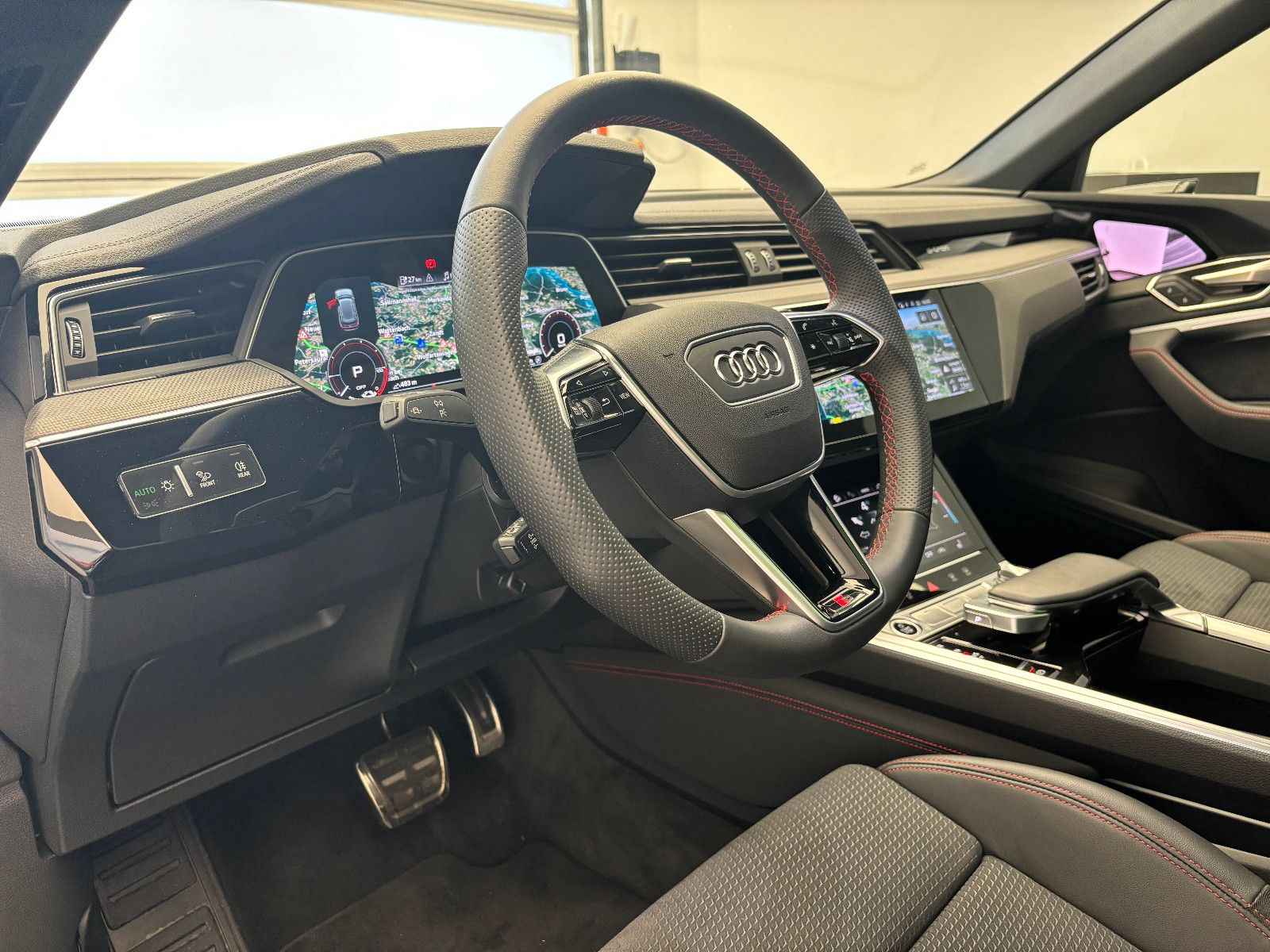 Audi Q8 e-tron 55 qu. - edition S line - PANORAMA 