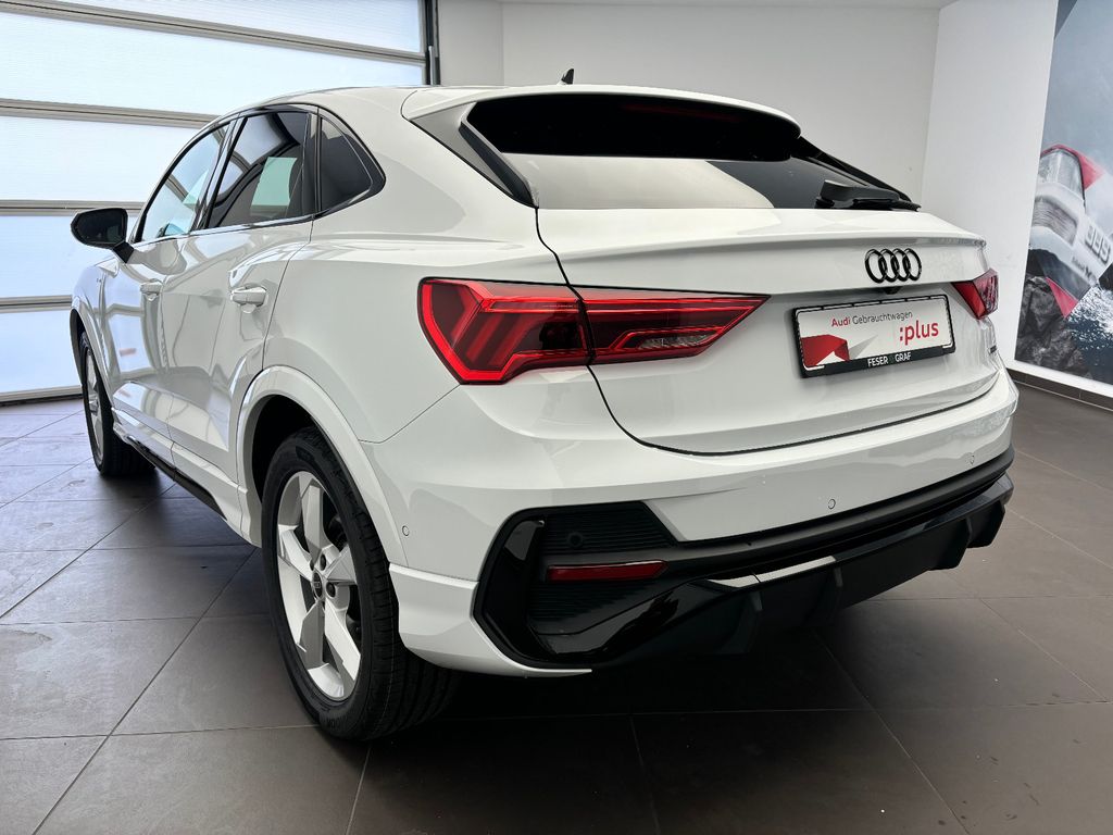 Audi Q3 Spb. 40 TDI qu. - 2 x S line - PANO - AHK-ACC 