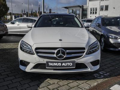 Mercedes-Benz C 300 e T AVANTGARDE COMAND PANO LED KAMERA 