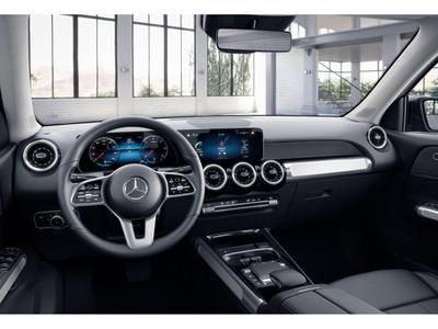 Mercedes-Benz GLB 200 d PROGRESSIVE DISTRONIC NIGHT MULTIBEAM 