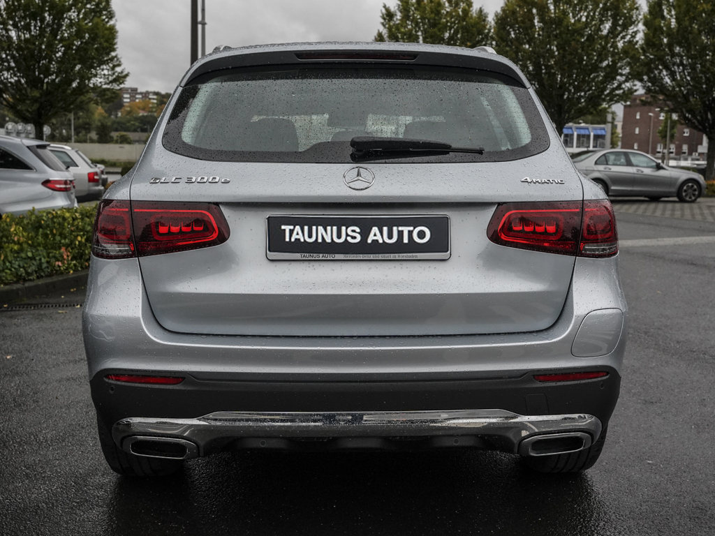 Mercedes-Benz GLC 300 e 4M MBUX PANORAMA LED KAMERA BUSINESS 