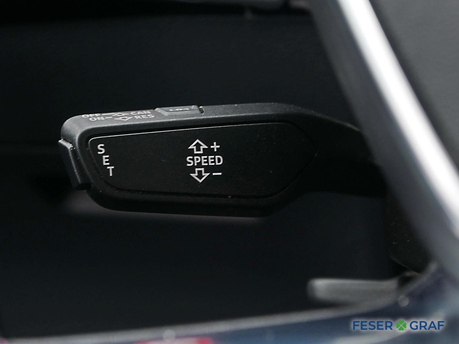 Audi E-tron 55 quattro PANO AHK NAV LED PDC 