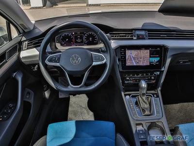 VW Passat Variant 1.5 TSI Elegance AHK Matrix Pano 