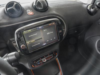 Smart ForTwo cabrio-prime-leder-sound-22kw-uvp 33.200 