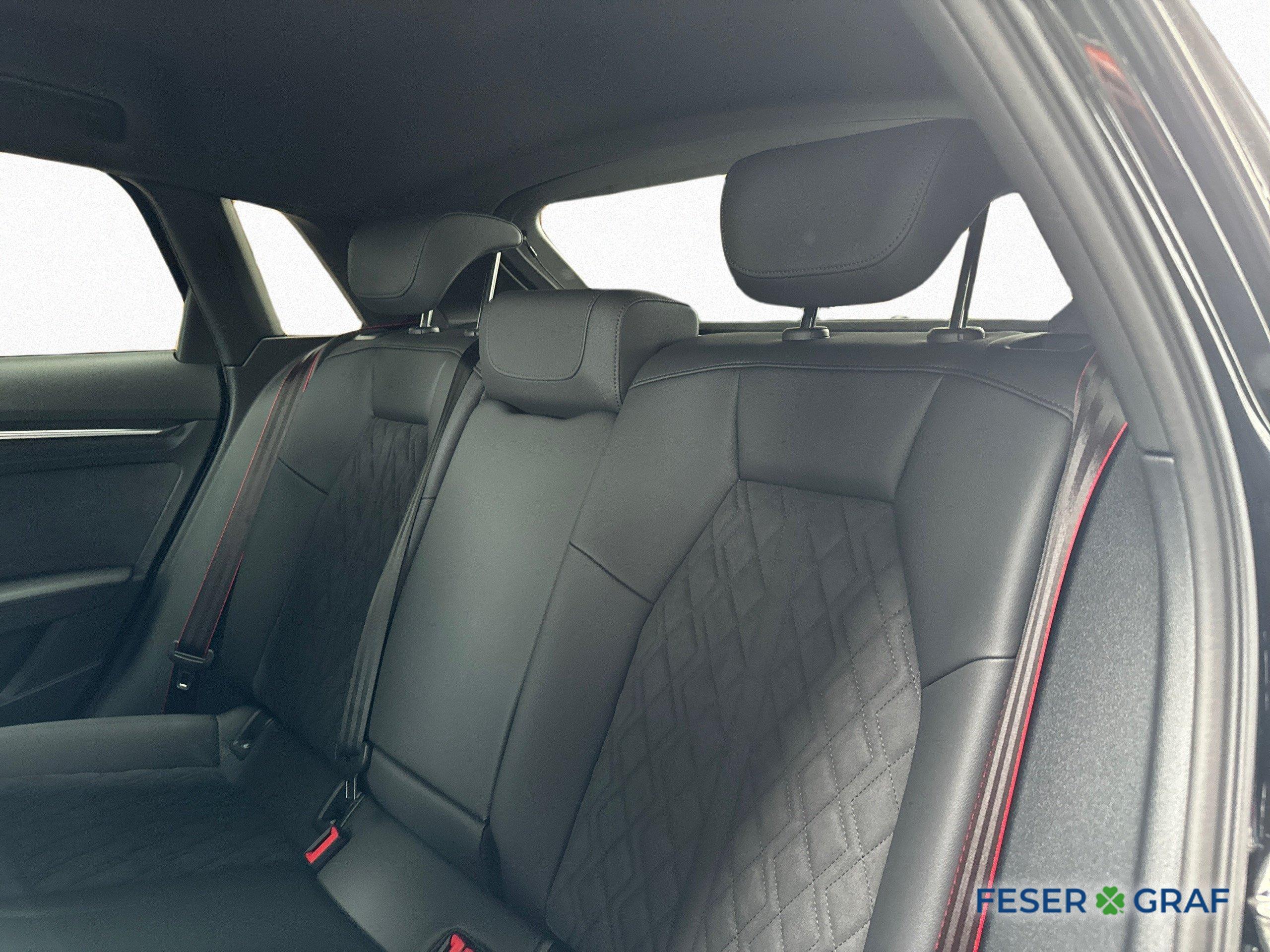 Audi RS3 HUD Keramik Matrix Memory Pano Massage 290km 