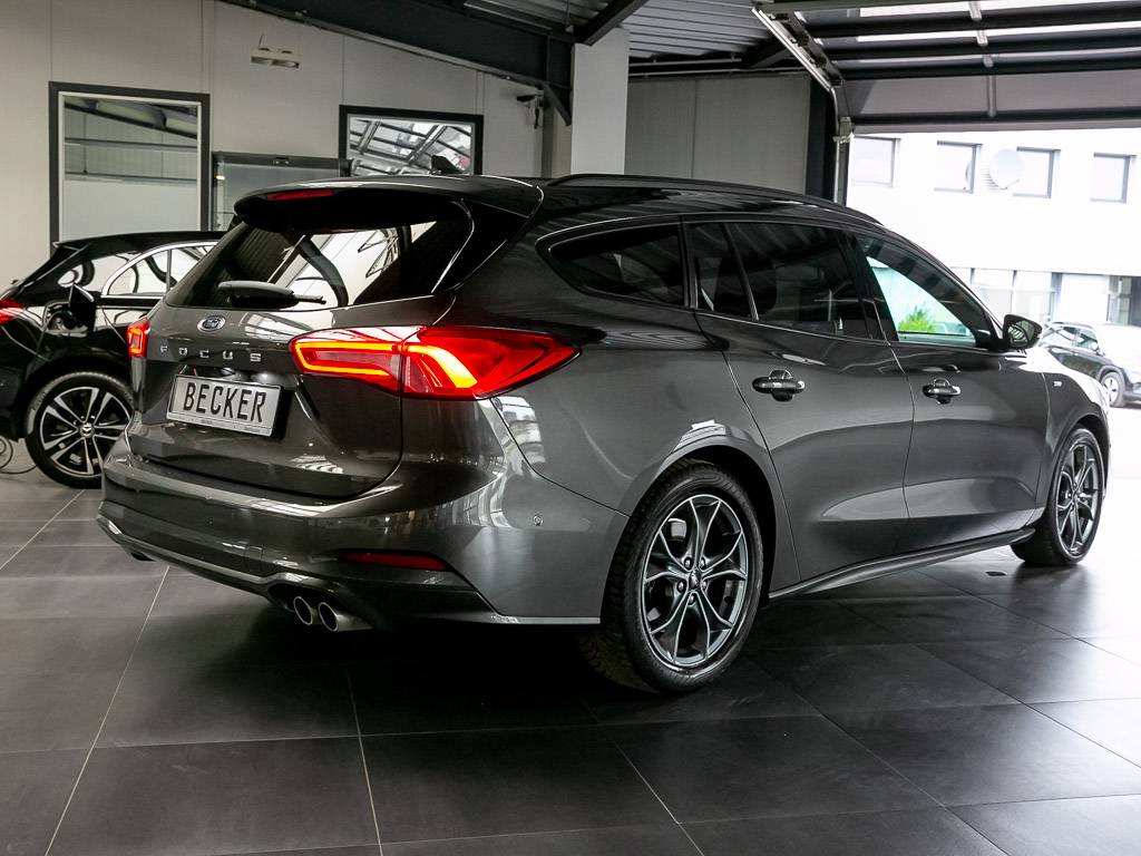 Ford Focus 2.0 ST-Line Winterpaket Kamera LED NAVI 