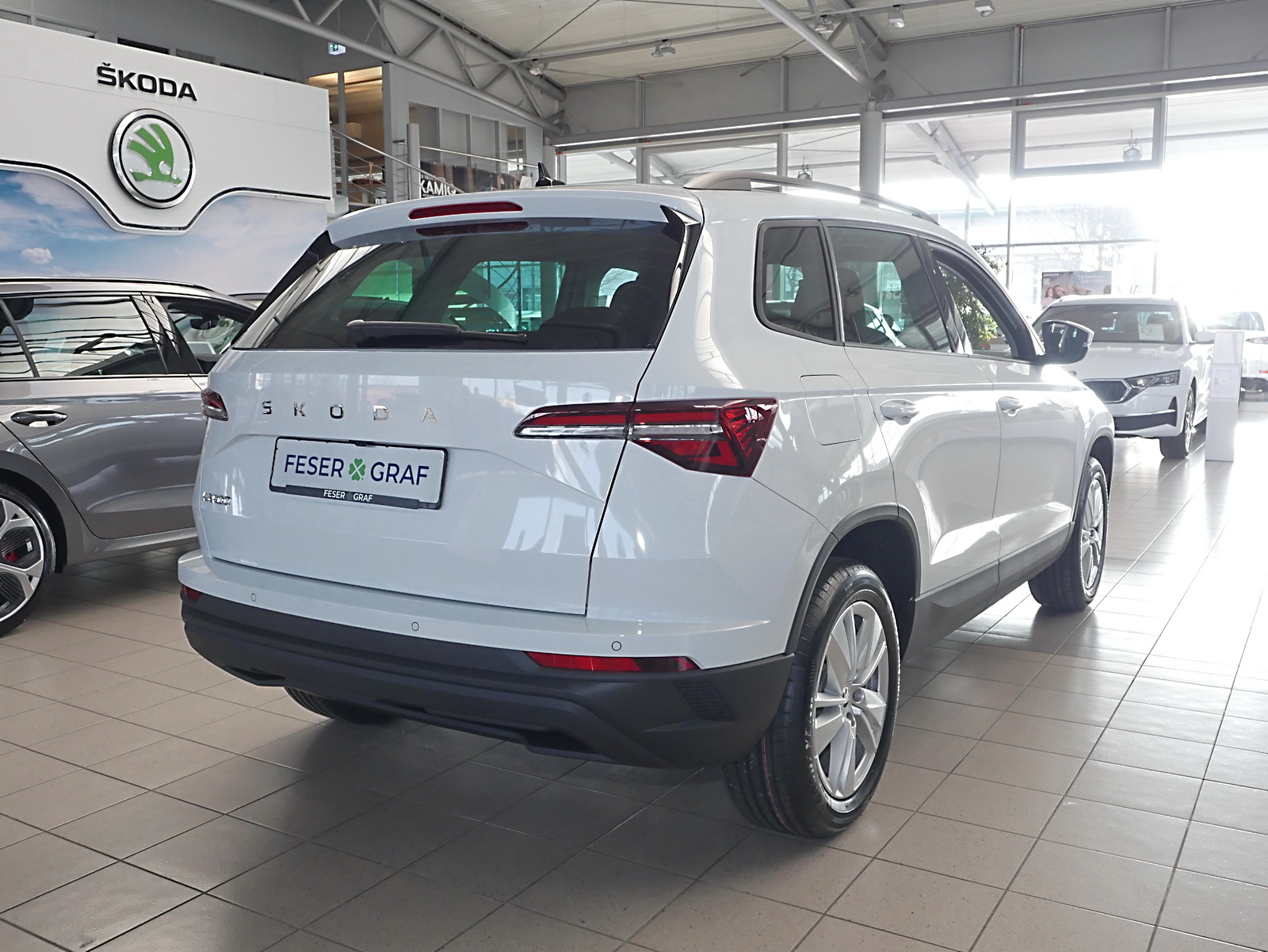 Skoda Karoq 1,5l TSI DSG Selection *NAVI LED KAMERA SHZ* 