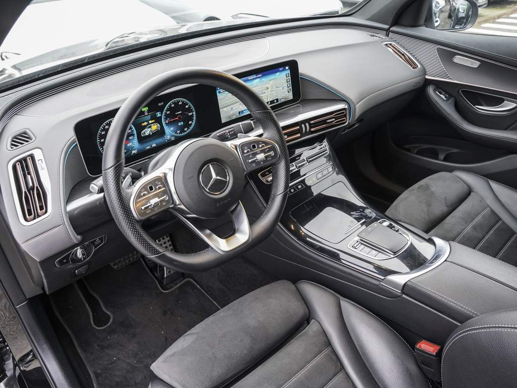 Mercedes-Benz EQC 400 4M AMG-LINE MBUX MULTIBEAM DISTRONIC 