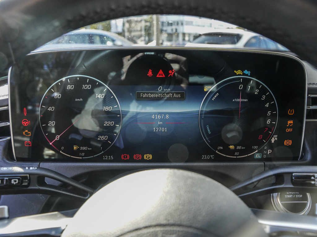 Mercedes-Benz E 300 e T AMG-LINE-PREMIUM-PLUS PANO HUD BURMESTER 