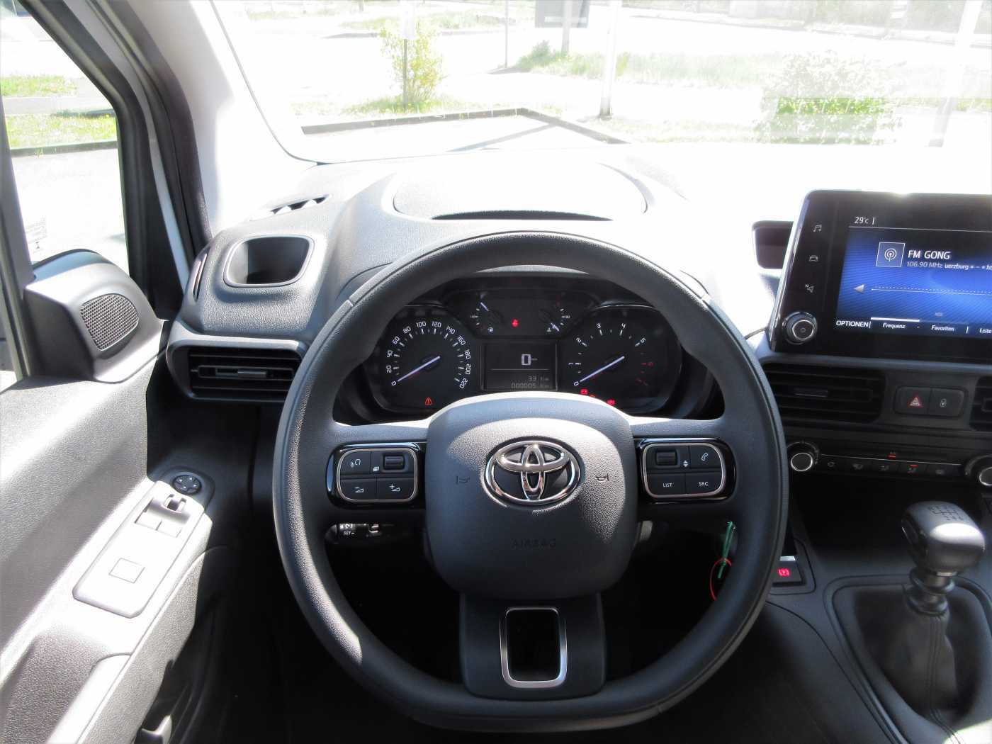 Toyota Proace City 1,5-l-D. L2 Duty Comfort | Navi+AHK 