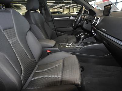 Audi A3 Sportback 40 TFSI quattro S line B&O Matrix 