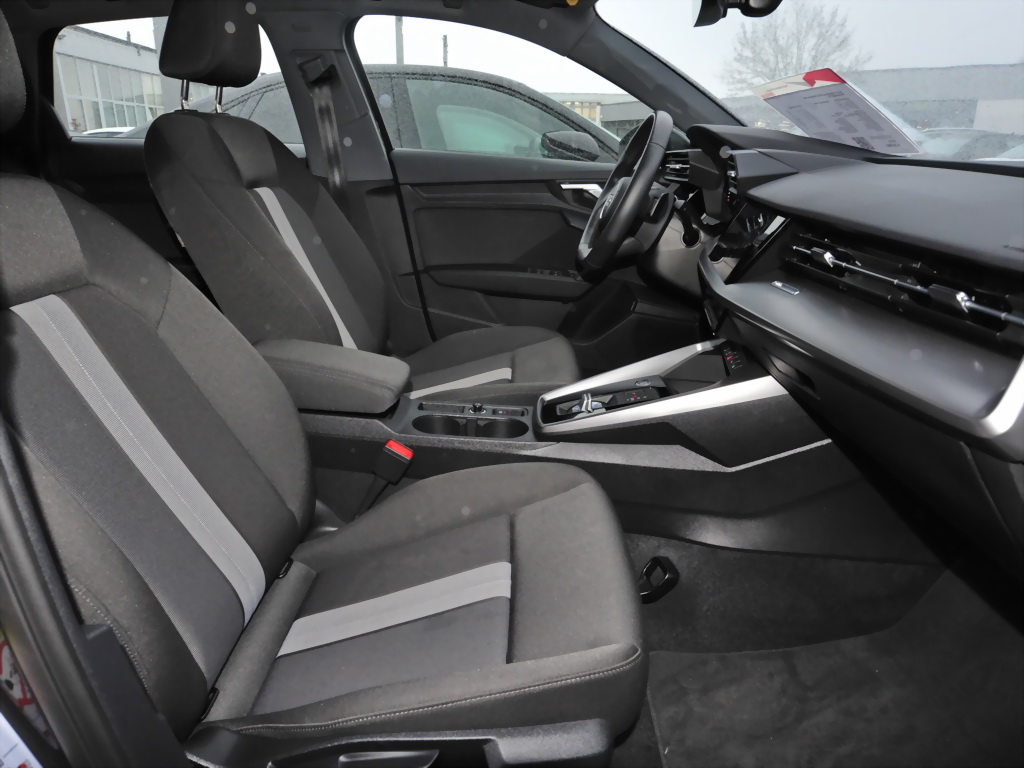 Audi A3 Sportback 35TDI Advanced Navi Sitzheizung LED 