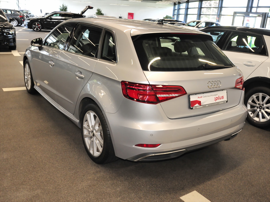 Audi A3 Sportback 40 e-tron S tronic Navi LED ACC 