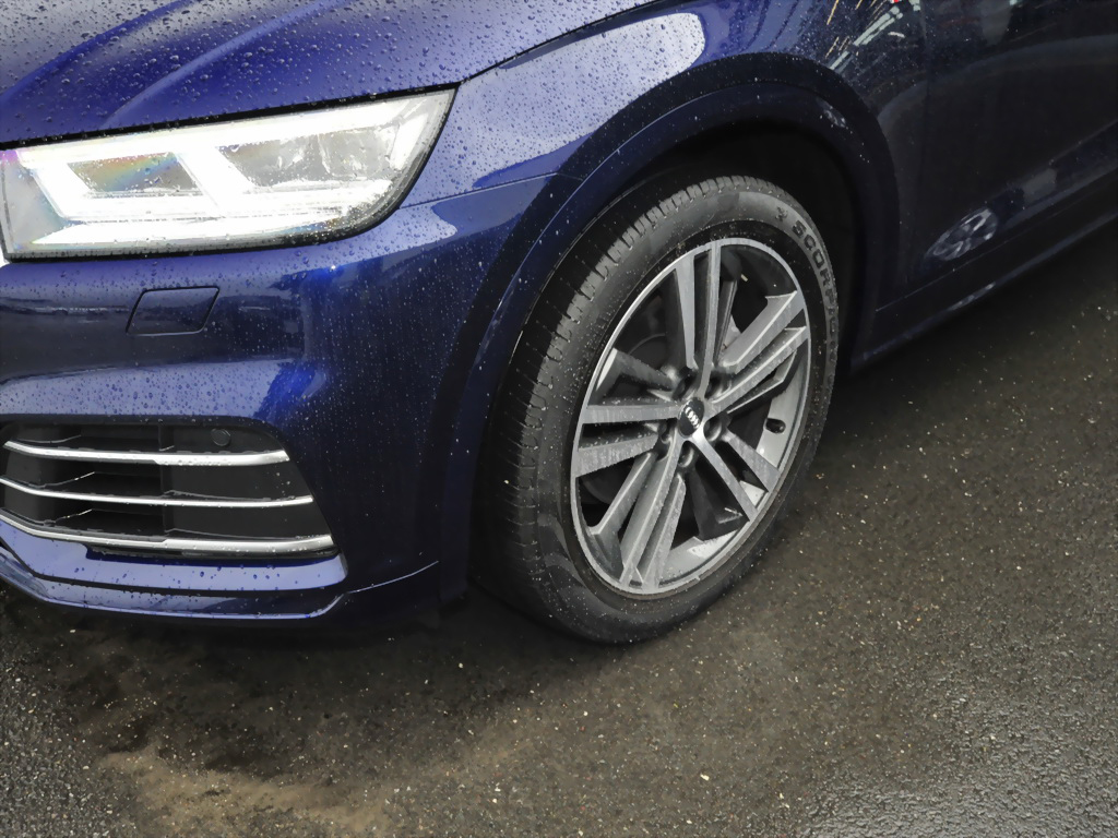 Audi Q5 40 TDI quattro sport S tronic Luftfahrwerk 