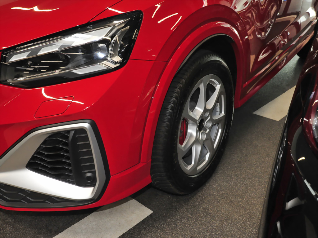 Audi SQ2 Matrix-LED Navi PLUS Kindersicherheits-Paket 