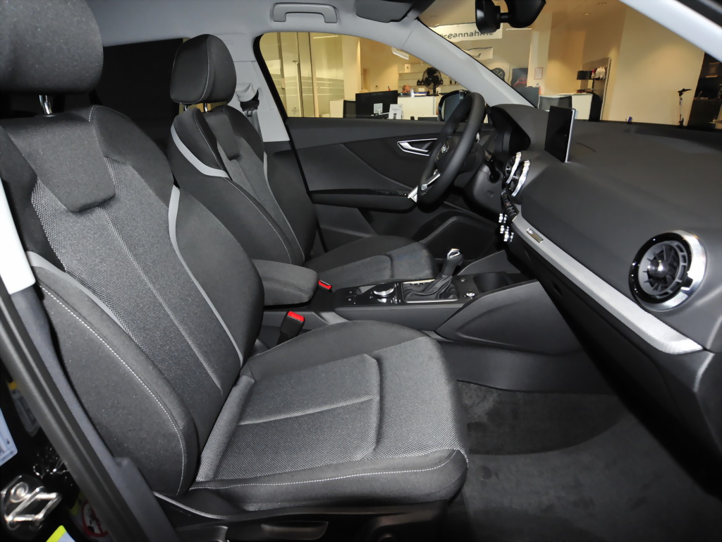 Audi Q2 S line 35 TFSI Komfortpaket Navi Sitzheizung 