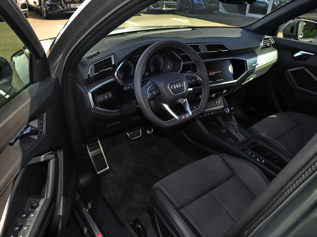 Audi Q3 S line 35 TFSI Komfort-Paket Navi Panorama 